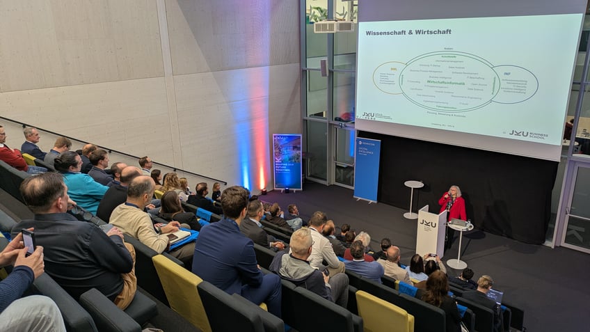 Ademu2025 Prof. Barbara Krumay